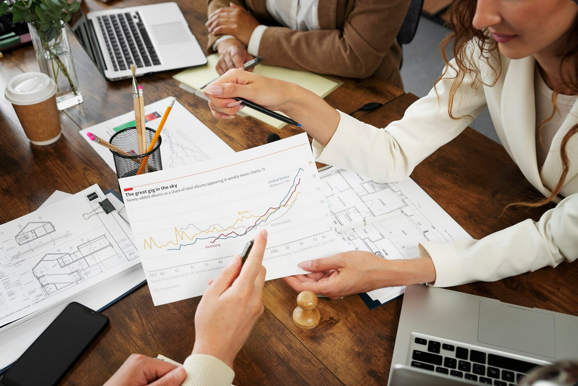 Meeting, megbeszélés.